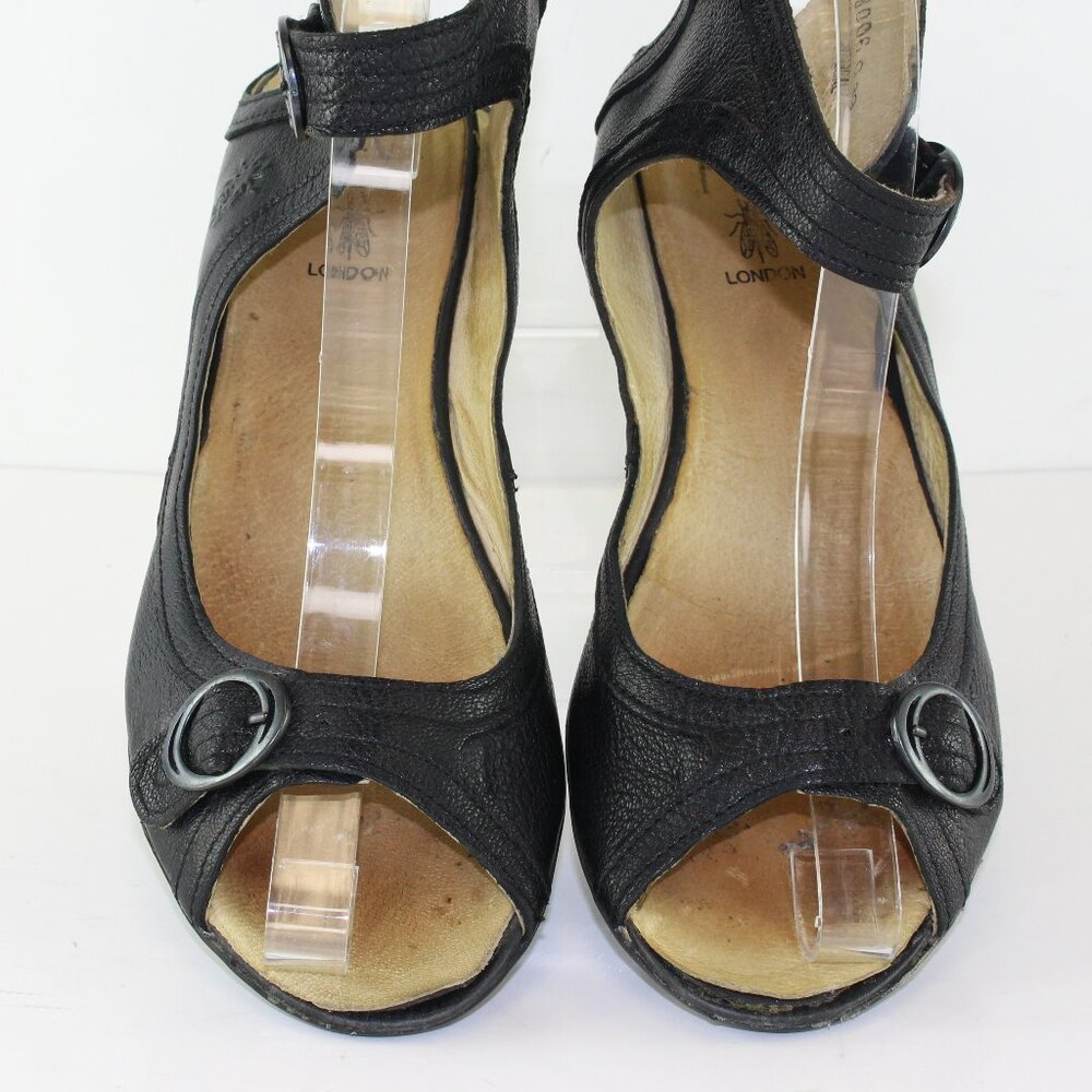 Fly London Leather Strap Flat Sandal (EU 39 / 8.5 US) - Picture 6 of 8